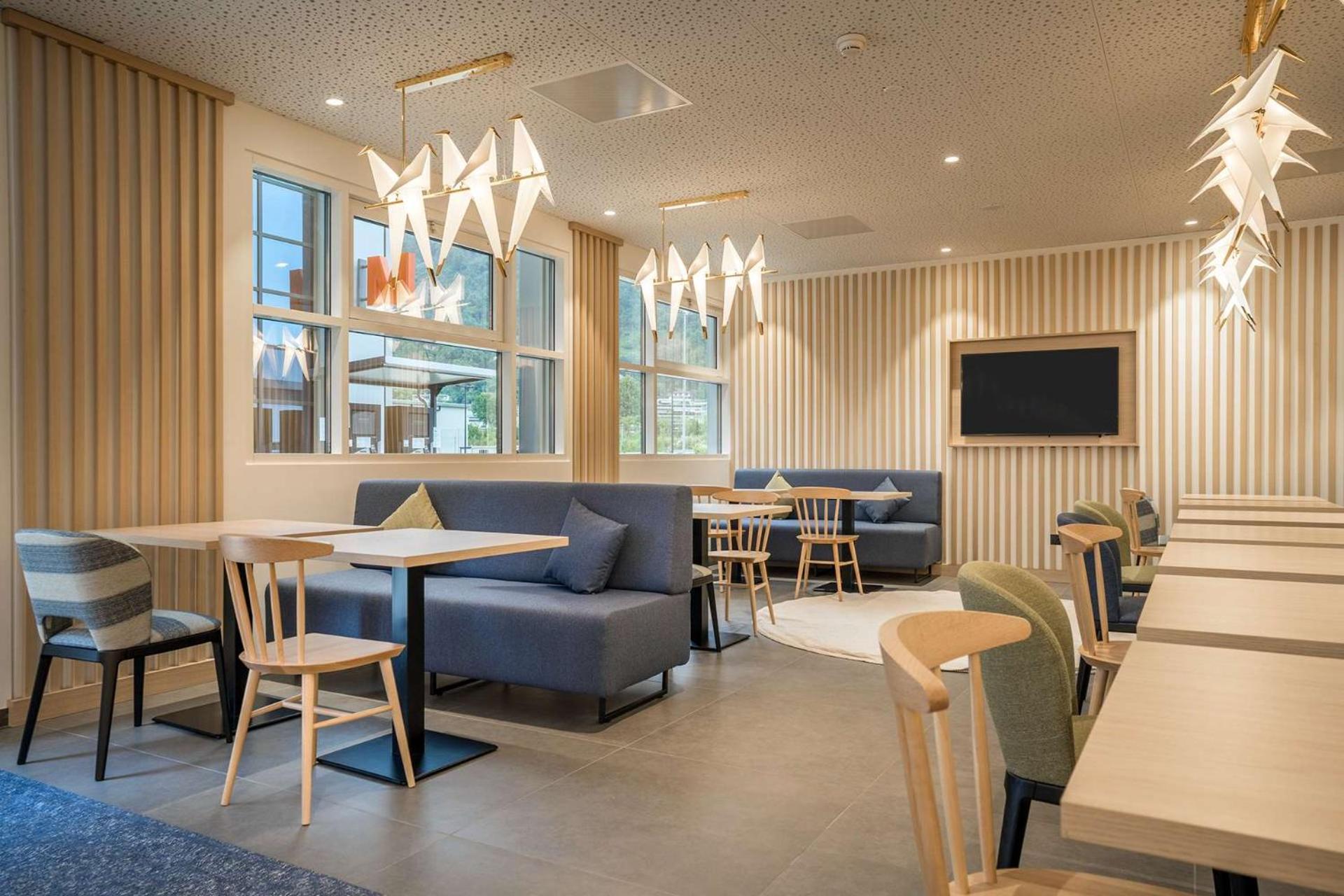 Hampton By Hilton Locarno Hotel Losone Eksteriør billede